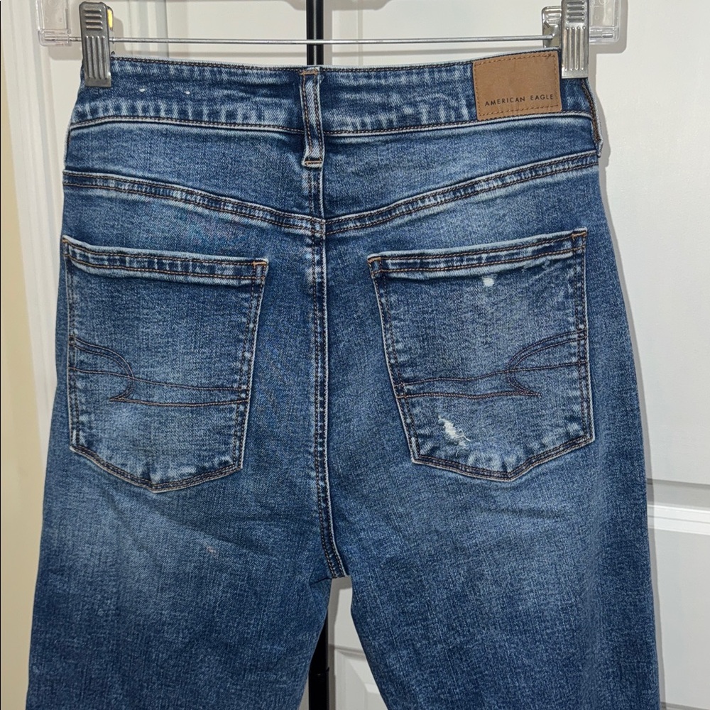 American Eagle Outfitters Women's Distressed Dark Blue Straight Leg Jeans - Picture 3 of 4